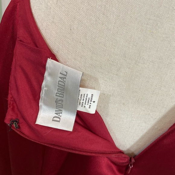 Y2K David’s bridal 2piece red satin strapless corset sz2 Matching maxi skirt sz4 - Picture 10 of 15